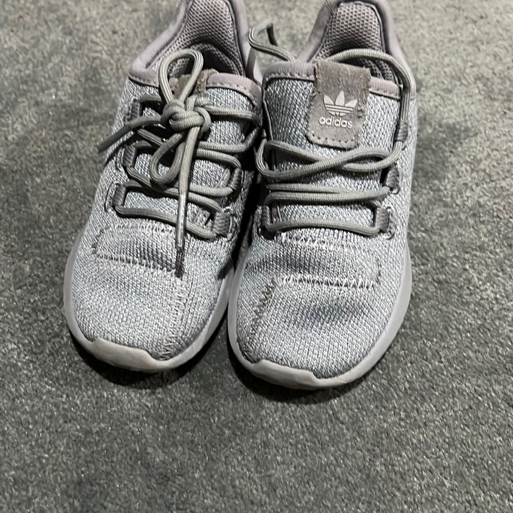 Adidas size 7 toddler